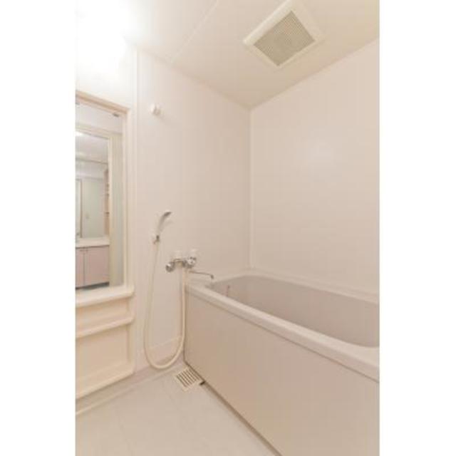 バス・シャワールーム　※写真は同タイプ住戸です。