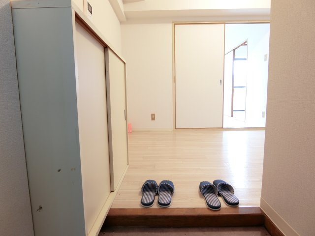 玄関　詳細は、RISUMO江坂本店までお問合せください♪