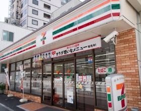 コンビニ　セブンイレブン北区滝野川2丁目店（コンビニ）まで190m
