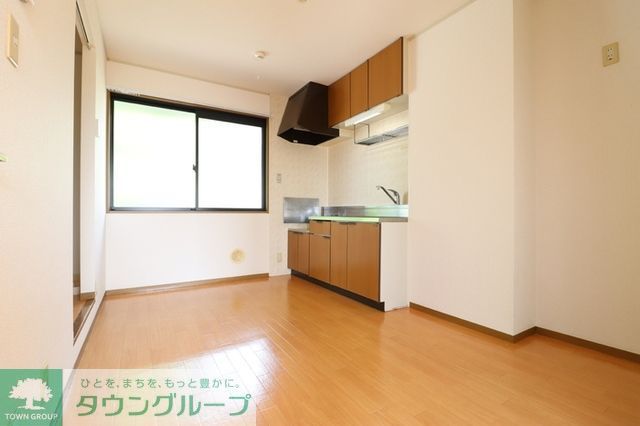 居室・リビング　お問合せはタウンハウジングまで！※現地待合わせ相談可能
