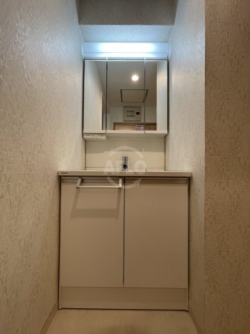 洗面設備　クリアクレセント住之江　洗面所