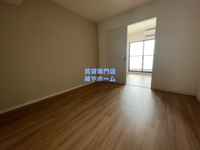 その他部屋・スペース　使い勝手のいい寝室です