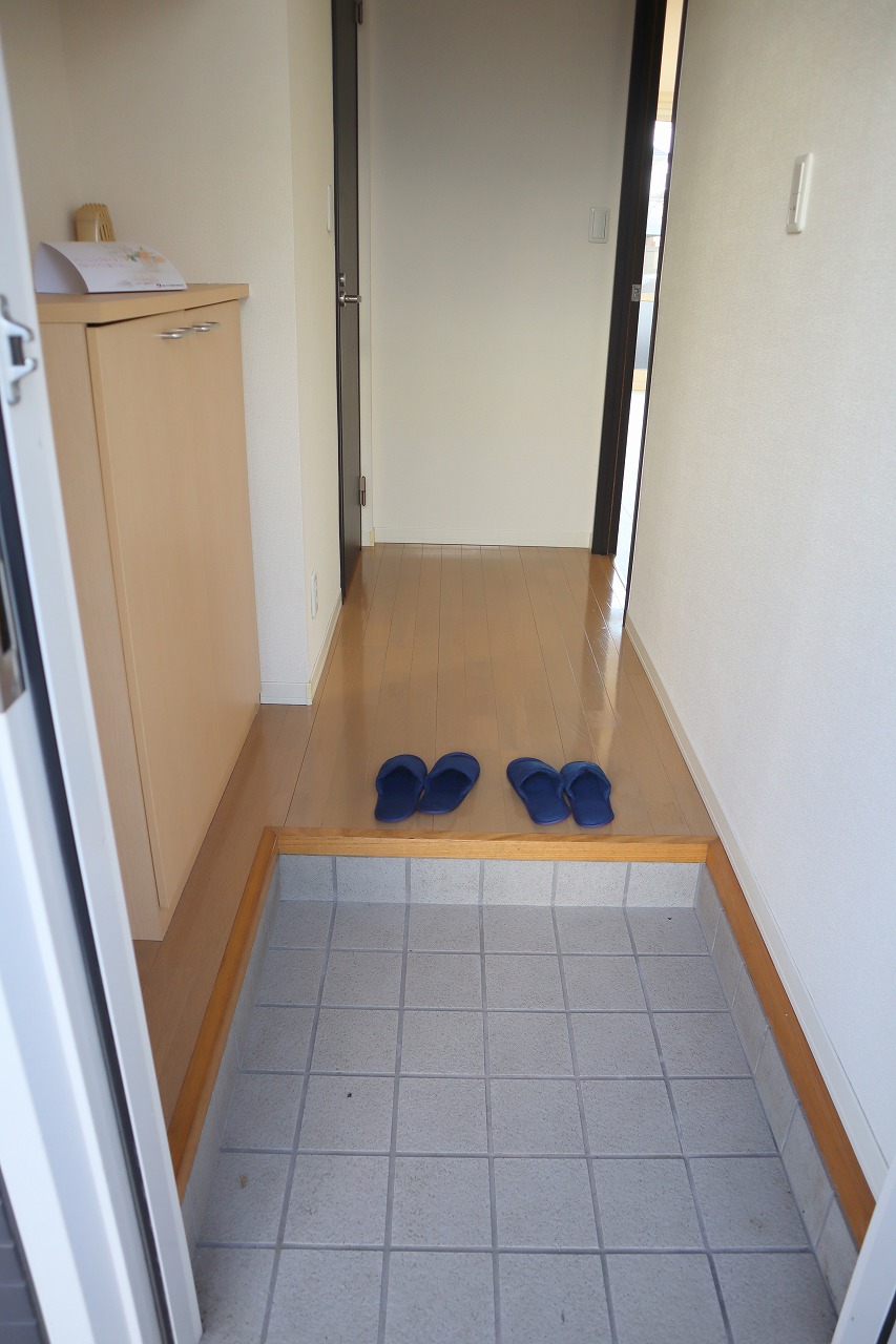 玄関　※前回入居時の写真です