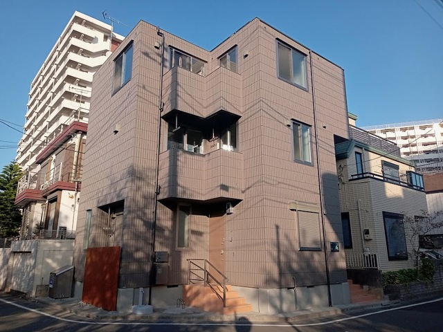 建物外観　耐震・耐火構造の旭化成へーベルメゾンZEH