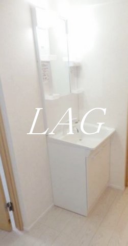 洗面設備　独立洗面台です。