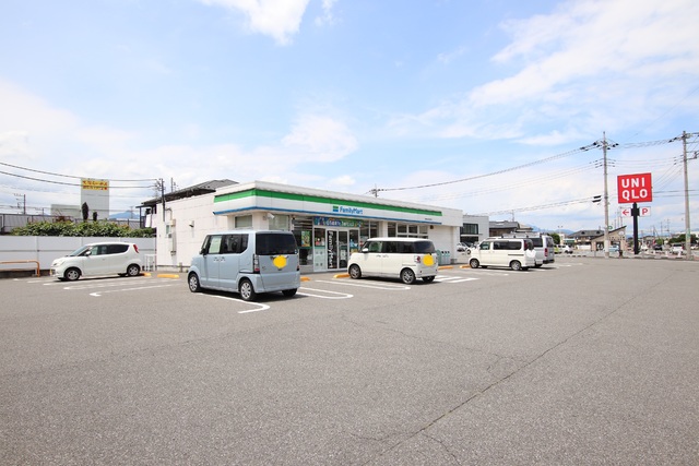 コンビニ　ファミリーマート　前橋総社町高井店（コンビニ）まで190m