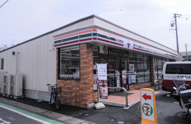 コンビニ　セブンイレブン川崎上小田中1丁目店（コンビニ）まで608m