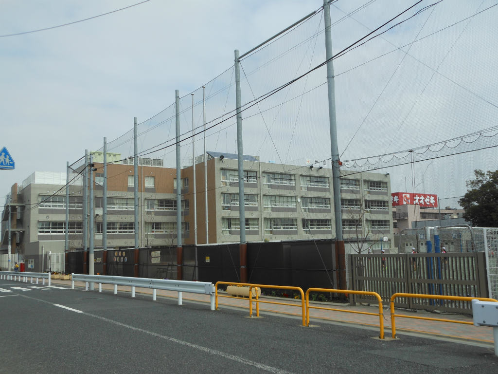 小学校　世田谷区立 桜小学校（小学校）まで231m