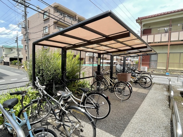 ロビー　駐輪場