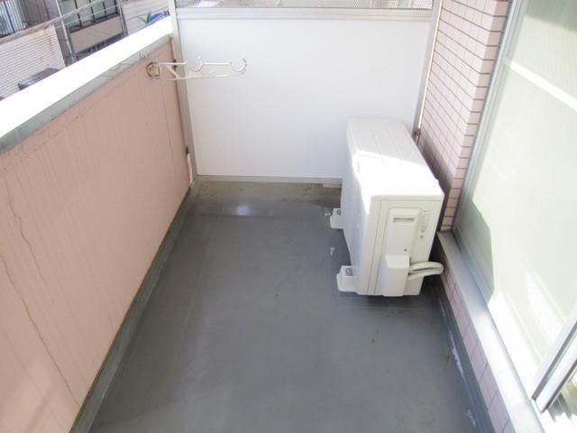 その他設備　広々としたバルコニー