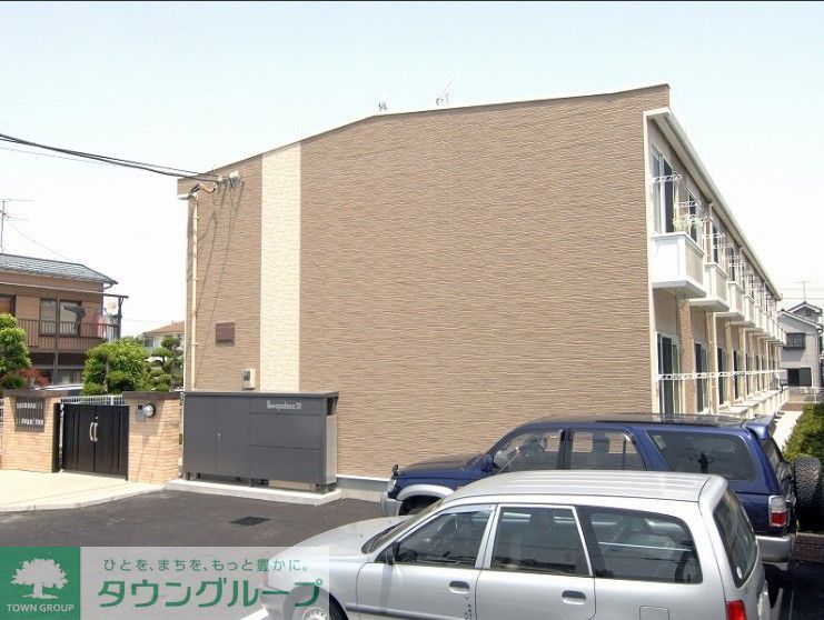 建物外観　駐車場