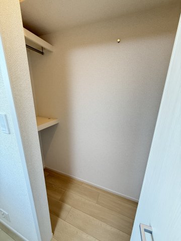 収納　ウォークインクローゼット