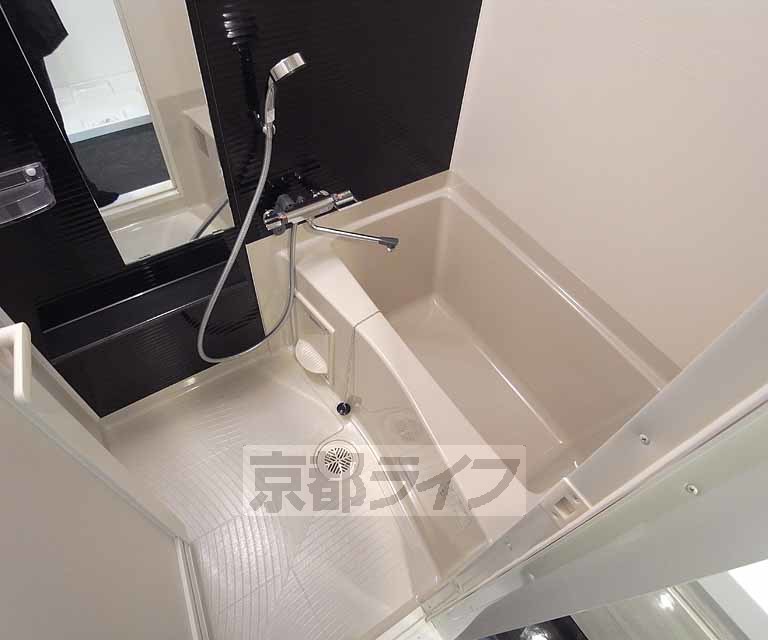 バス・シャワールーム　きれいなお風呂です。