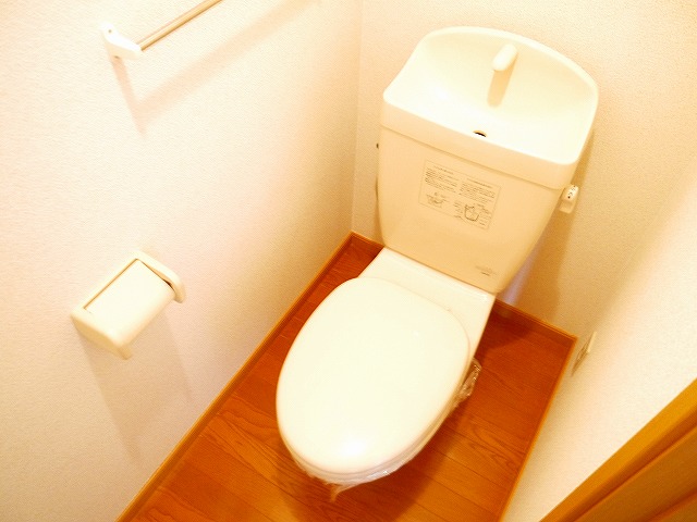 トイレ　シンプルで使いやすいトイレです