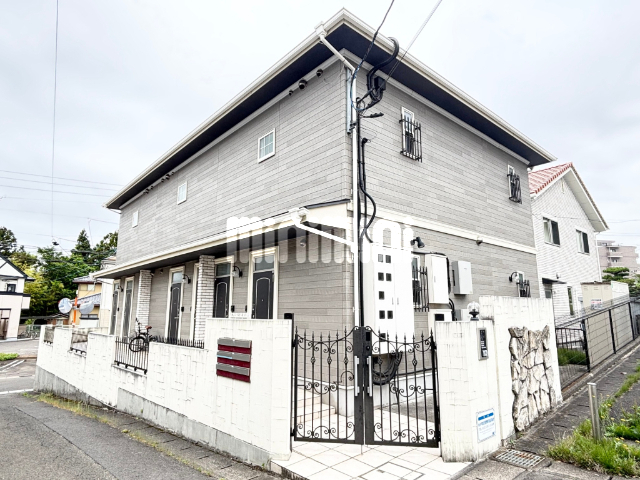 建物外観　女性専用のアパートです。
