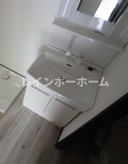 洗面設備　忙しい朝には欠かせない洗面所です