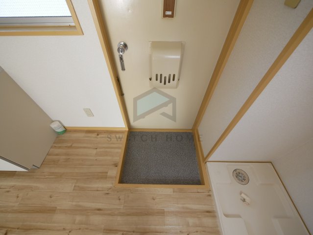 玄関　収納もある玄関です