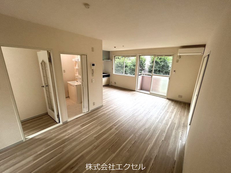 居室・リビング　明るいお部屋です。