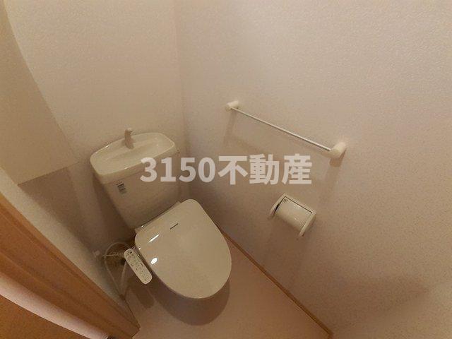 トイレ　落ち着いたトイレです