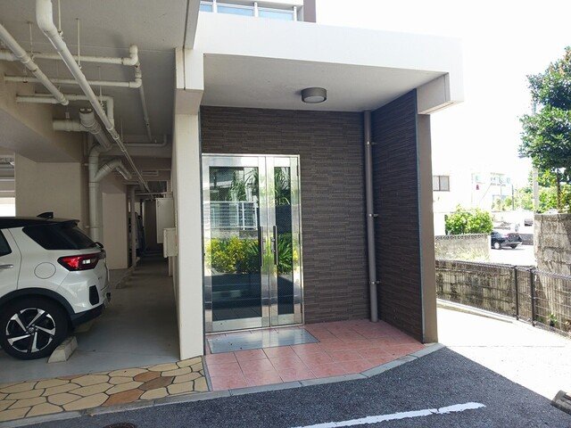エントランス　毎日通るエントランスはこのようになっています