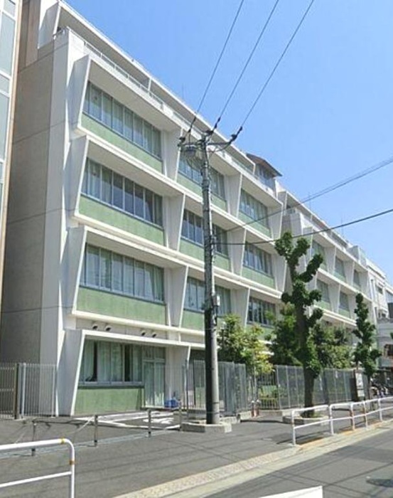 中学校　品川区立伊藤学園（中学校）まで50m