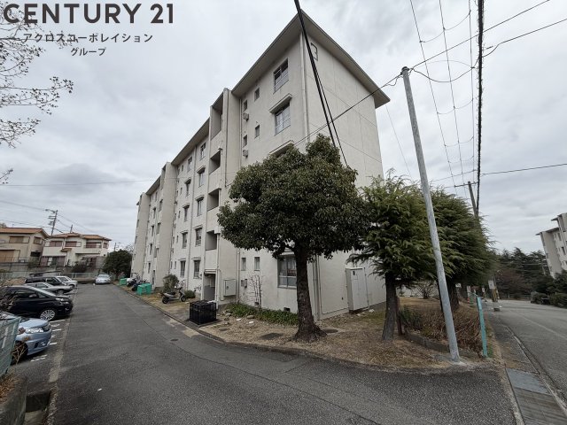 建物外観　居住者専用のごみ置き場があります！