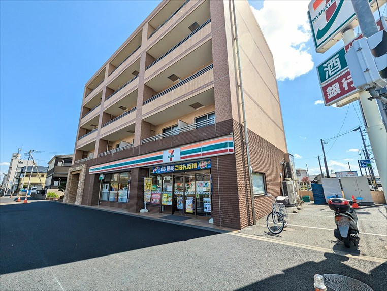 コンビニ　セブンイレブン新座新堀3丁目店（コンビニ）まで459m