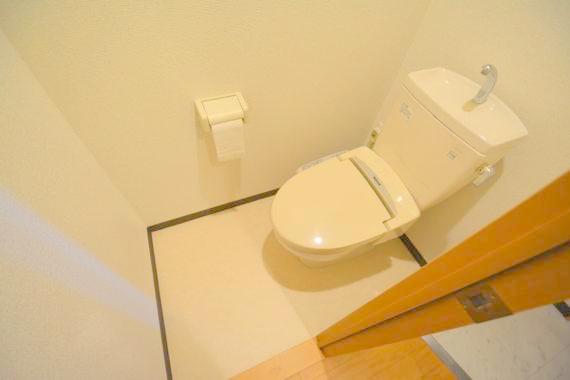 トイレ　清潔感のあるトイレは、誰もがリラックスできる空間です。