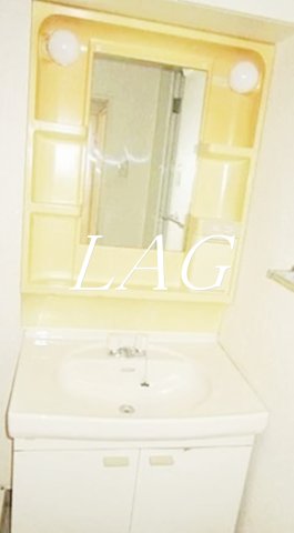 洗面設備　独立洗面台です。