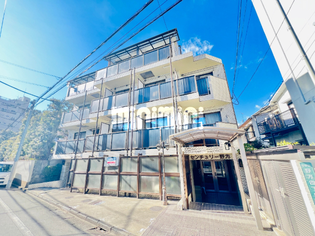 建物外観　閑静な住宅街にございます。
