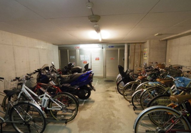 駐車場　駐輪場
