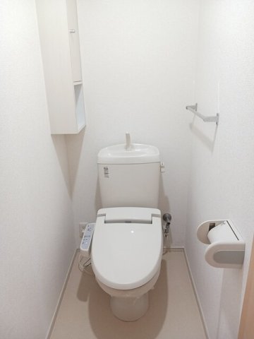 トイレ　清潔感のあるトイレです