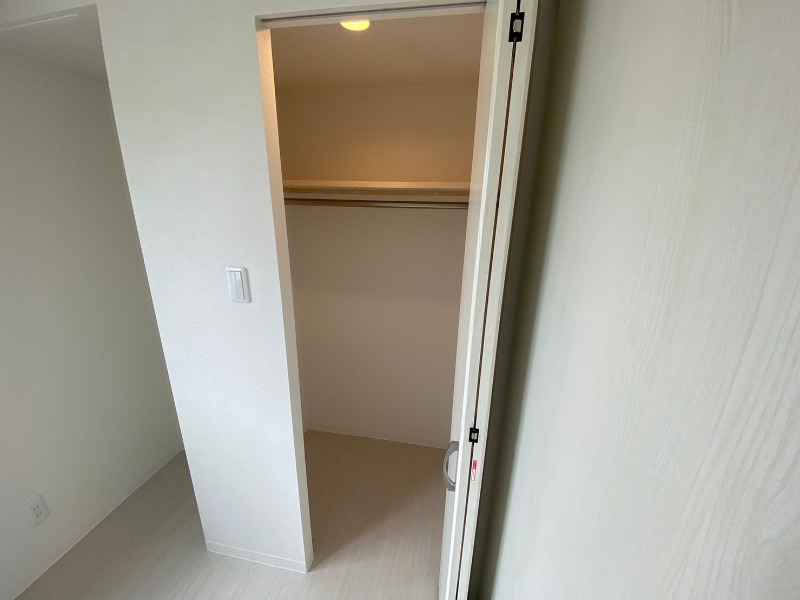 収納　収納もバッチリあるのでお部屋が片付きますよ！