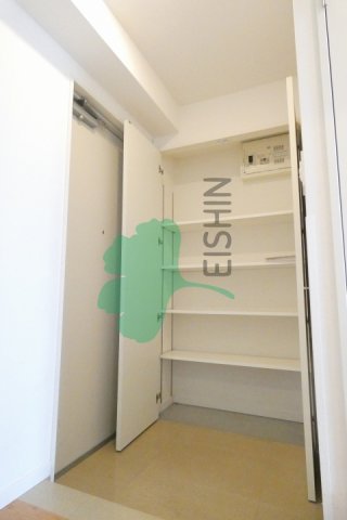 玄関　下駄箱もしっかりついてます！