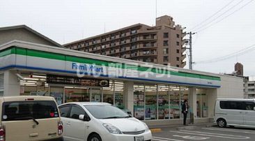 コンビニ　ファミリーマート堺津久野町店（コンビニ）まで855m