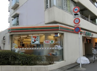 コンビニ　セブンイレブン 北参道駅前店（コンビニ）まで418m