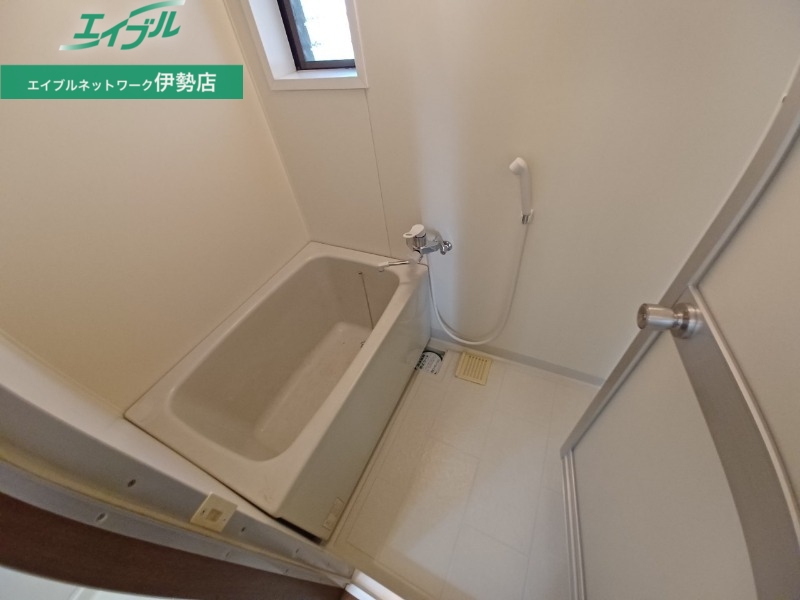 バス・シャワールーム　同物件別部屋の写真