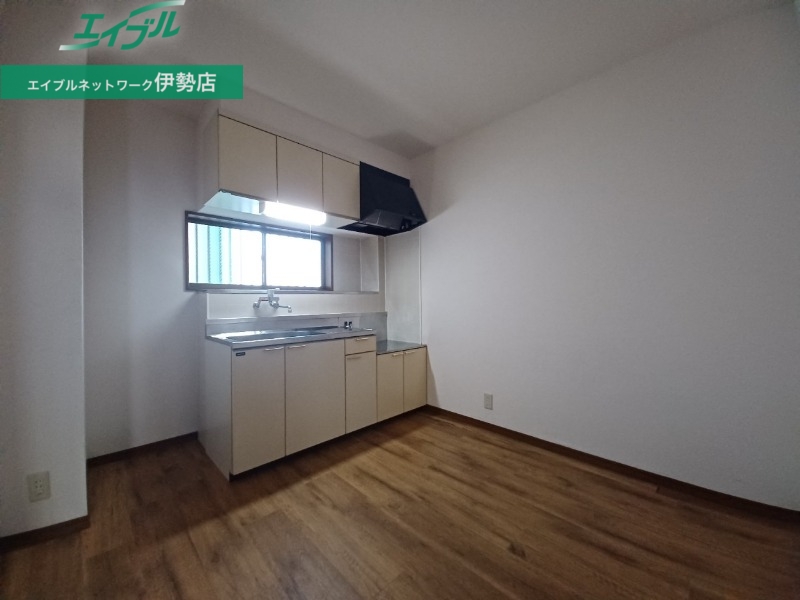 居室・リビング　同物件別部屋の写真