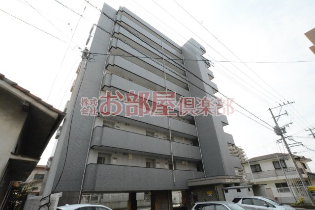 建物外観　外観は落ち着いています