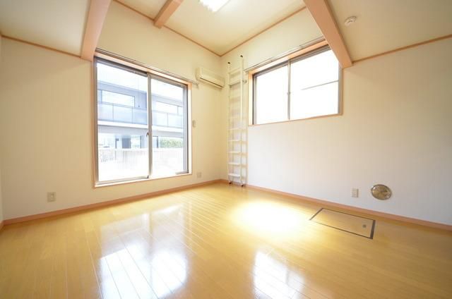 その他部屋・スペース　☆２面採光で明るいお部屋です☆