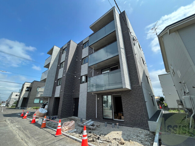 建物外観　札幌市東区本町一条「ＦＯＬＩＡＧＥ　ＰＬＡＣＥ」