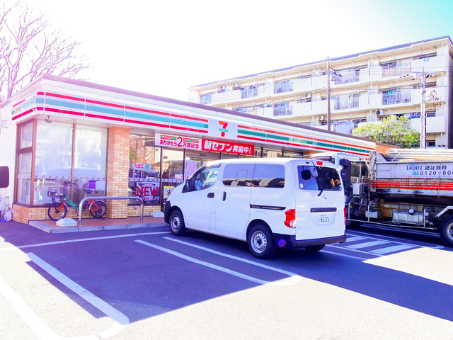 コンビニ　セブンイレブン板橋舟渡1丁目店（コンビニ）まで326m
