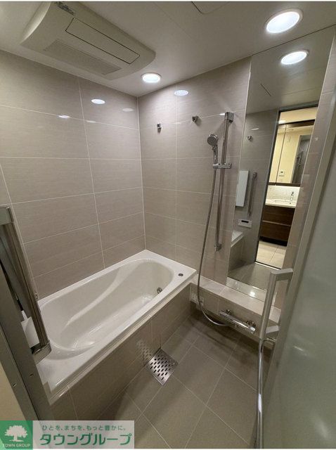 バス・シャワールーム　※写真は同タイプ住戸です。