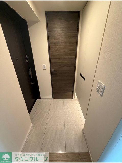 玄関　※写真は同タイプ住戸です。