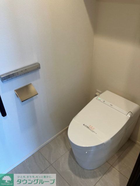 トイレ　※写真は同タイプ住戸です。