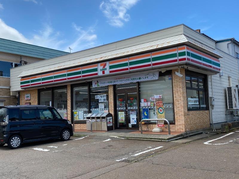 コンビニ　セブン-イレブン 上越下源入店（コンビニ）まで506m