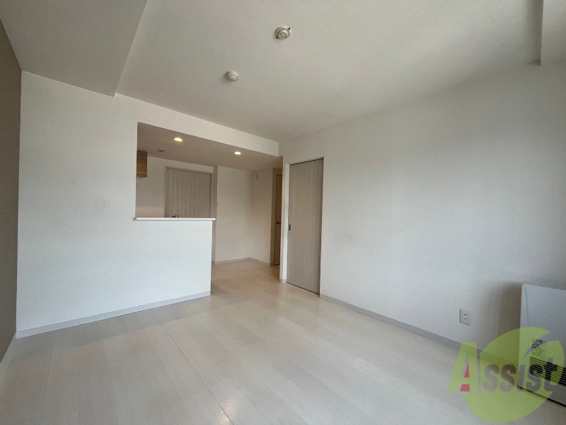 居室・リビング　広くてキレイなお部屋が広がっていて、充実した生活が送れそう。