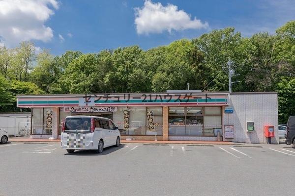 コンビニ　セブン-イレブン 宇都宮下栗新４号南店（コンビニ）まで1087m