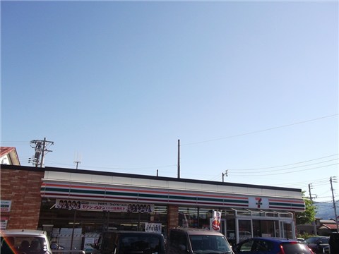 コンビニ　セブンイレブン上越東城店（コンビニ）まで750m