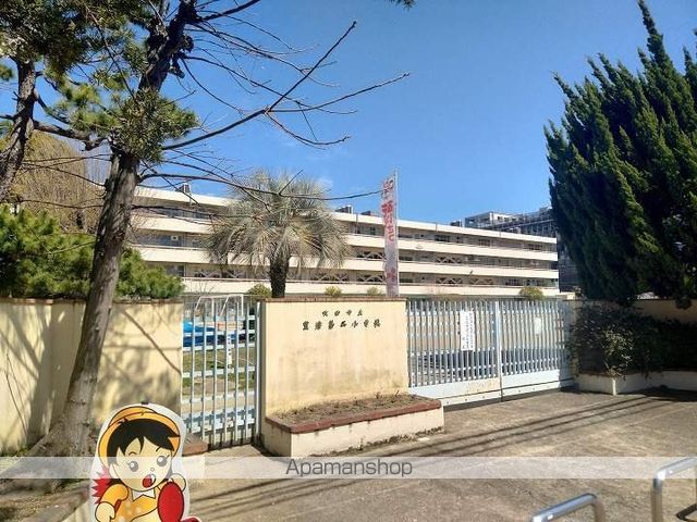 小学校　吹田市立豊津第二小学校（小学校）まで277m